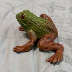 Boehm Hand-Painted Green & Brown Pircelain Frog Figurine